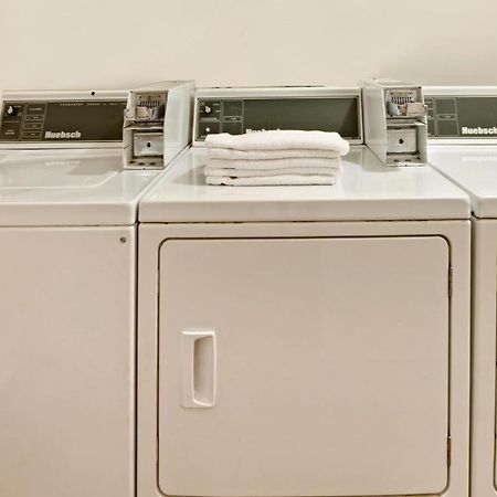 Super 8 By Wyndham Plano/Dallas Area Екстериор снимка