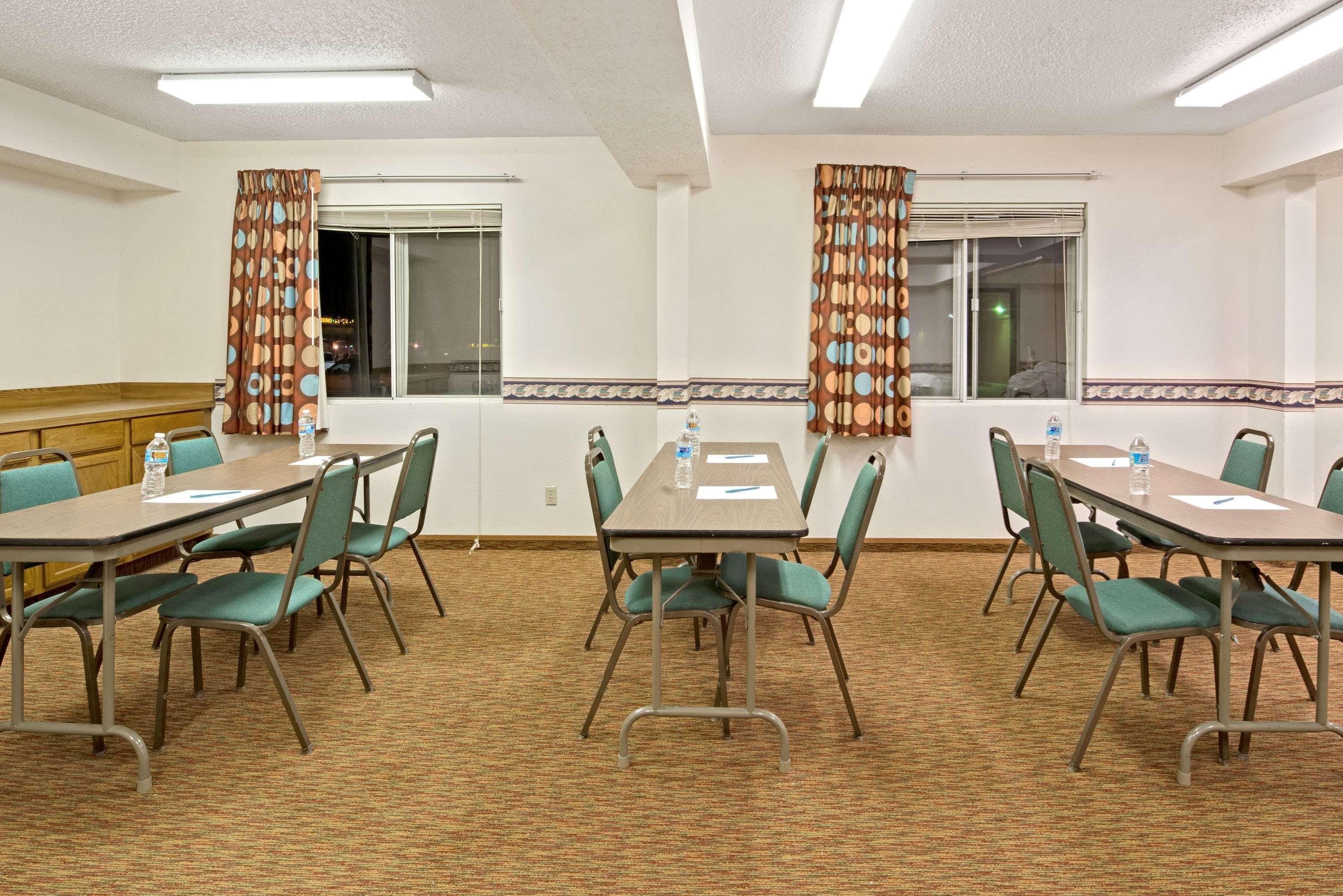 Super 8 By Wyndham Plano/Dallas Area Екстериор снимка