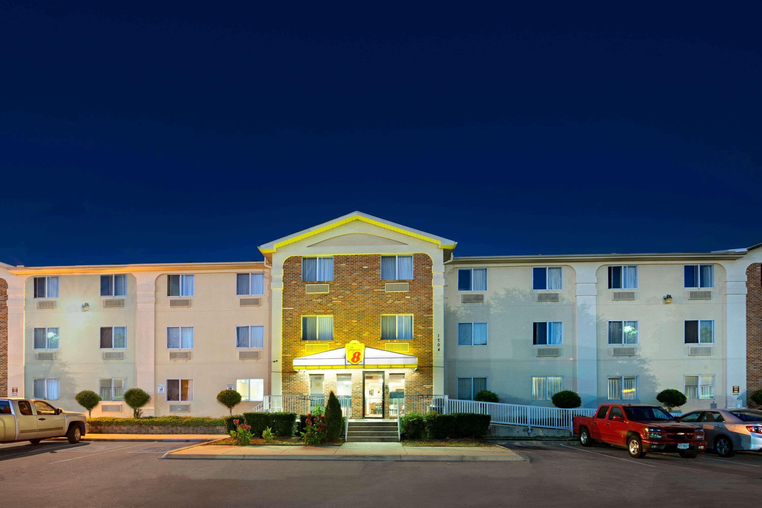 Super 8 By Wyndham Plano/Dallas Area Екстериор снимка
