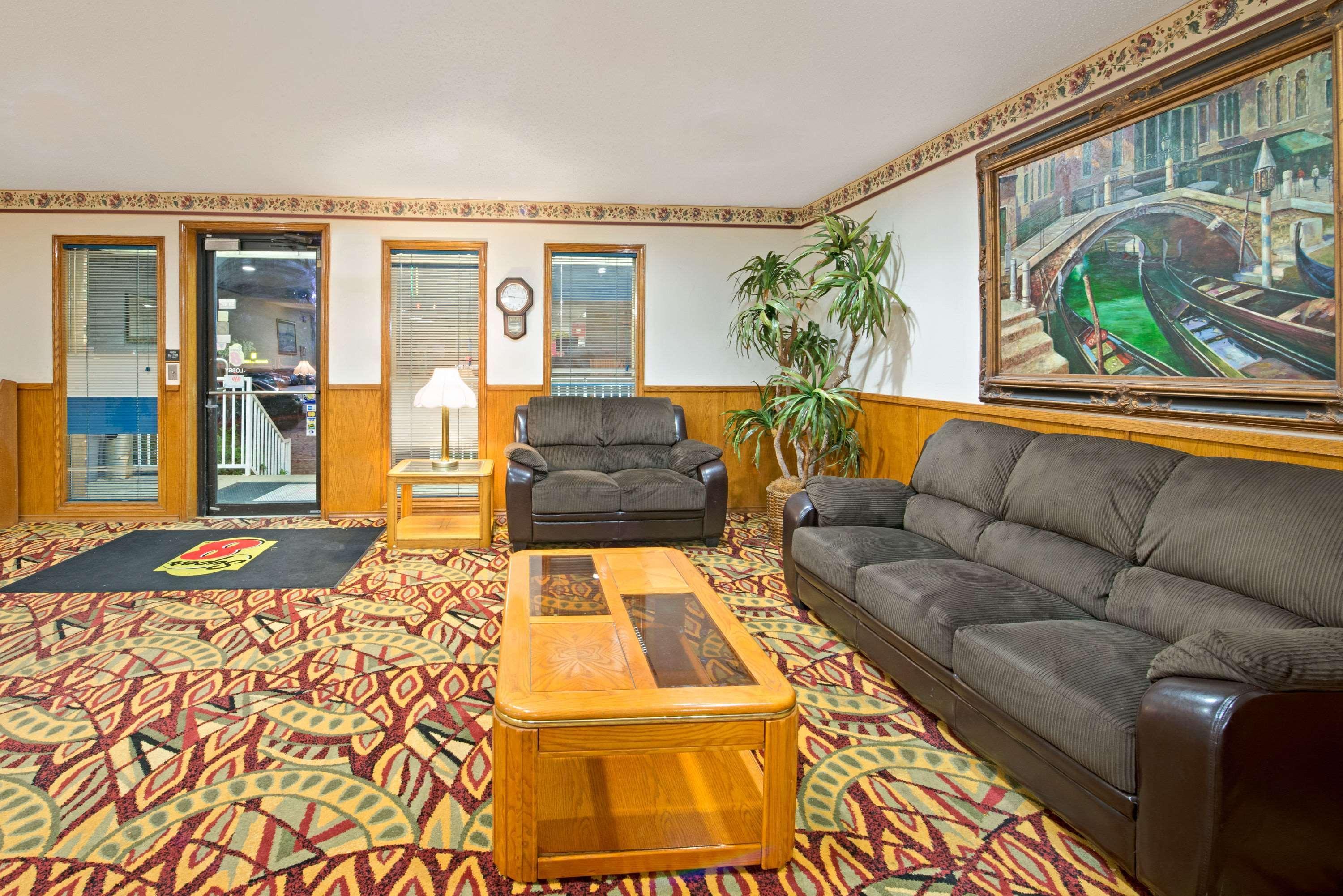 Super 8 By Wyndham Plano/Dallas Area Екстериор снимка