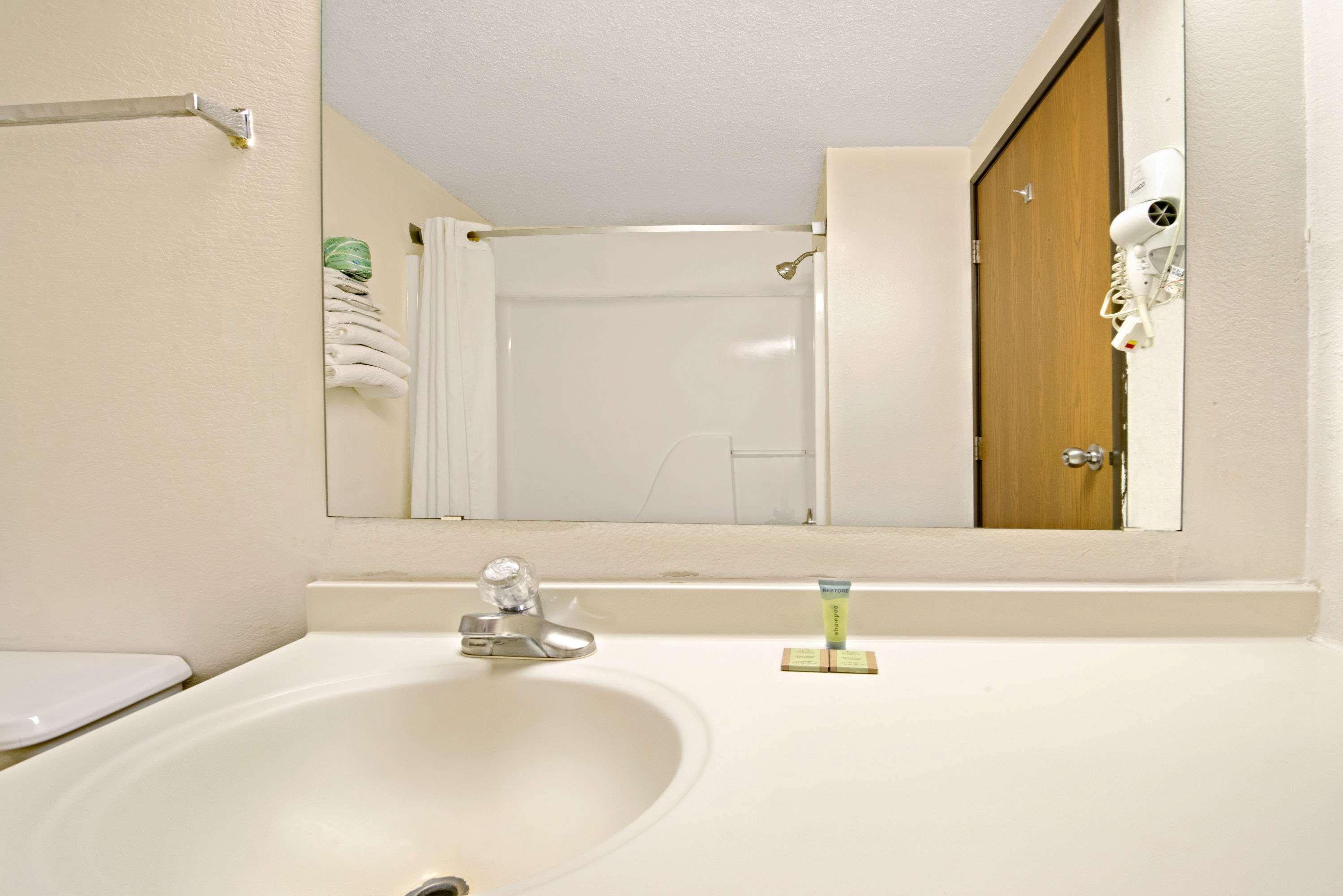 Super 8 By Wyndham Plano/Dallas Area Екстериор снимка